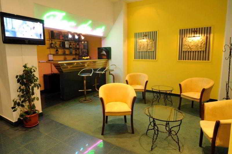 Guci Hotel Constanţa Esterno foto